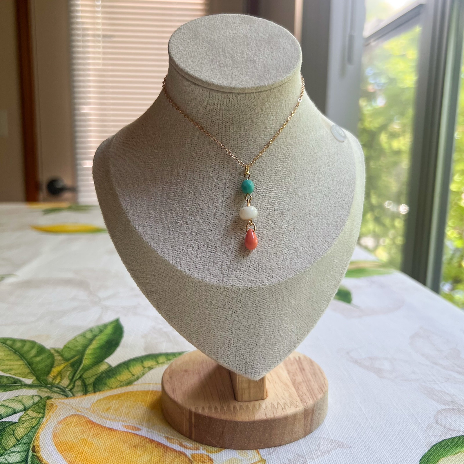 Bohemian Beaded Turquoise Beige Fruit Peach Czech Glass Jade Casual Necklace 25$